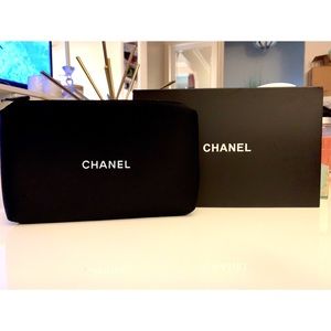 Chanell cosmetic Bag
